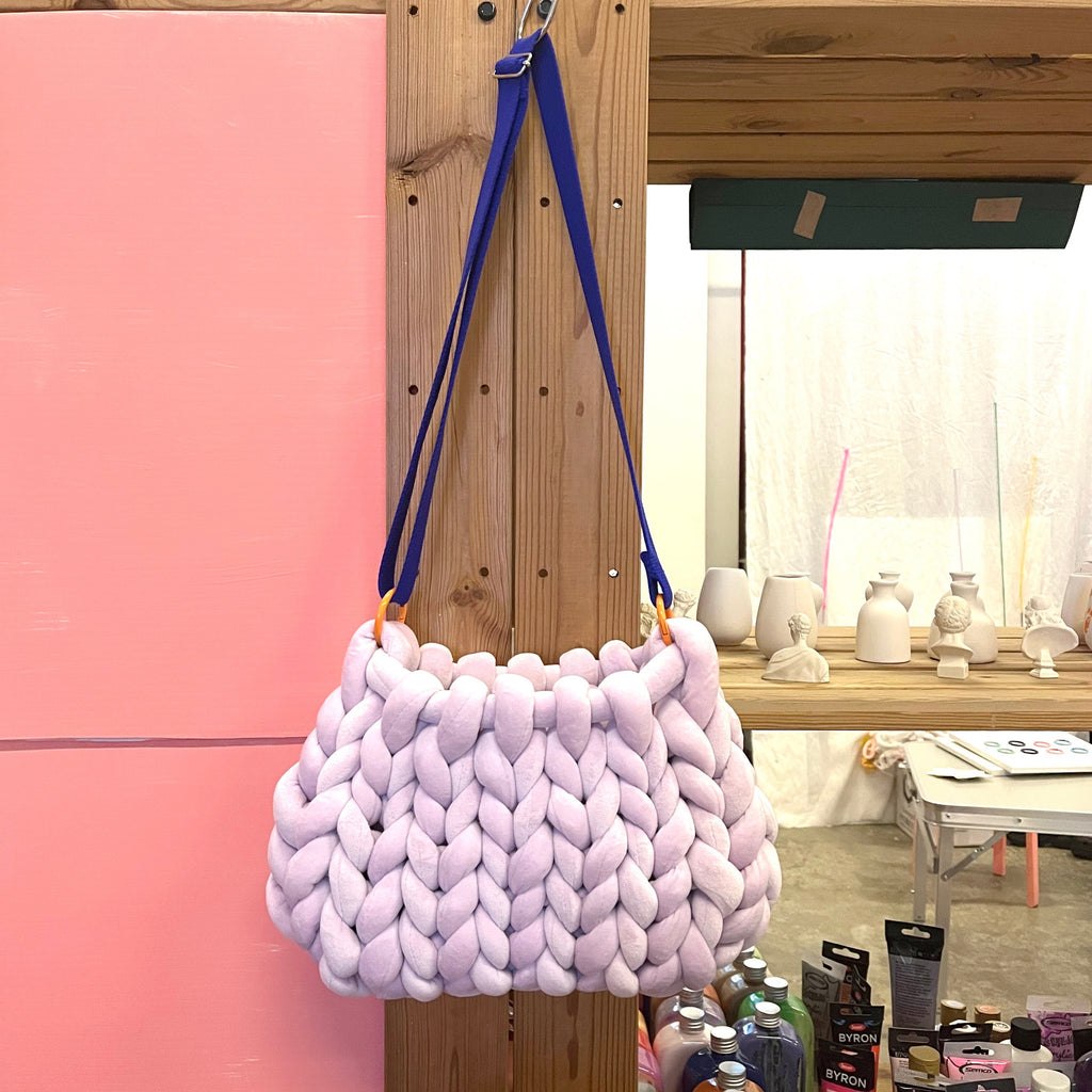 [pre-order] Medium Handknit Velvet Crossbody Bag (magnet closure + detachable strap)